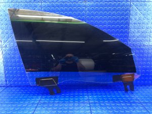 2014-2024 Maserati Quattroporte Door Window Glass - Front, Right (Passenger) (Used OEM)