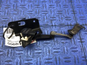 2018-2025 Lexus LS500 Suspension Height Level Sensor - Rear (Used OEM)