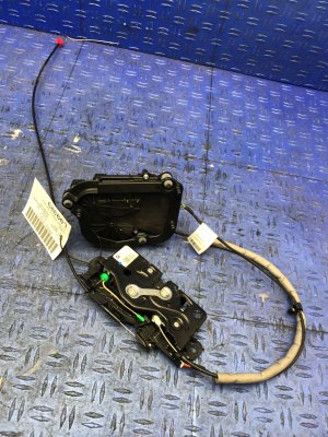 2018-2023 BMW M550i xDrive Trunk Lid Latch Assembly with Actuator - Rear (Used OEM)