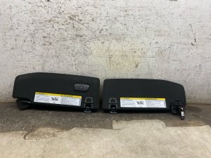 2021-2025 Jeep Grand Cherokee Black Illuminated Sun Visor with Garage Door Opener - Left (Driver) (Used OEM)