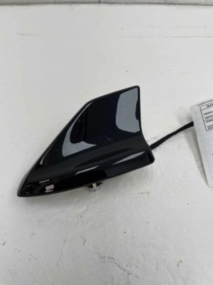 2020-2023 Ford Explorer Roof Mounted Shark Fin Antenna (Used OEM)