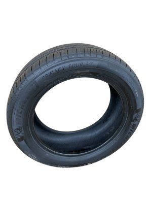 2009-2026 Kia Sorento Michelin Primacy Tour A/S 235/55R19 Tire (Used OEM)