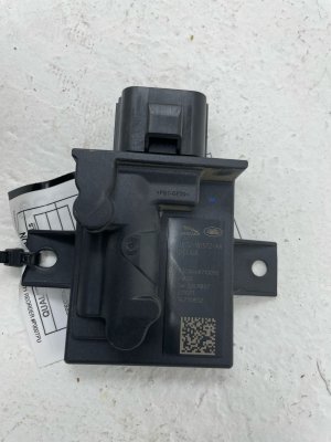 2018-2019 Jaguar E-Pace Fuel Pump Control Module (Used OEM)