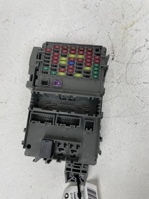 2022-2024 Acura MDX Cabin Fuse Junction Relay Box (Used OEM)