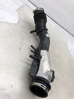2020-2022 Ford Escape Engine Air Intake Inlet Hose (Used OEM)