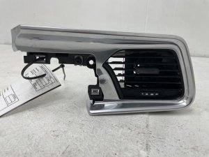 2017-2023 Porsche Panamera Outer Dashboard Air Ventilation Grille - Front (Used OEM)