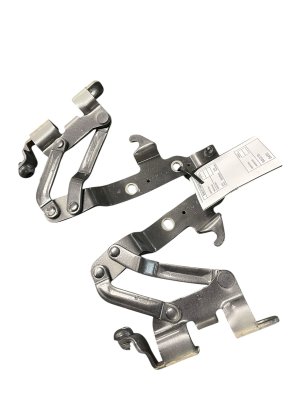 2004-2012 Maserati Quattroporte Hood Hinge Set - Front, Right (Passenger) (Used OEM)