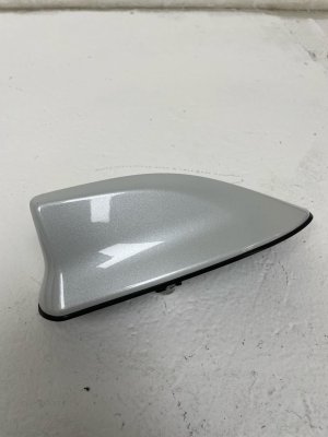 2023-2025 Subaru Solterra Wind Chill Pearl (White) Shark Fin Roof Radio Antenna (Used OEM)