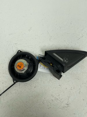 2021 BMW M4 Door Midrange Speaker Set - Front (Used OEM)