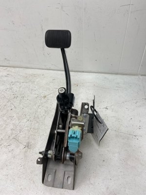 2015-2020 Ford F-150 Brake Pedal with Stop Light Switch (Used OEM)