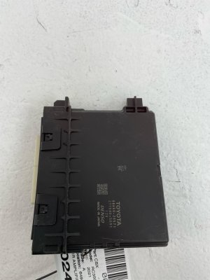 2021-2023 Lexus RC300 Air Amplifier Control Module (Used OEM)