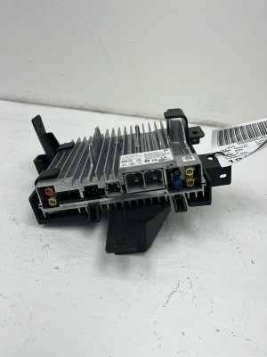 2021 GMC Yukon XL Harman Audio Radio Receiver Module (Used OEM)