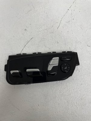2018-2023 BMW M550i xDrive 14-Way Power Seat Switch - Front (Used OEM)