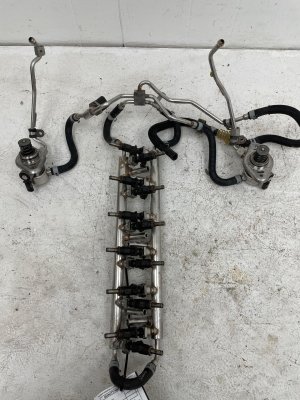 2018-2024 Bentley Continental Fuel Rail and Injector Set (Used OEM)