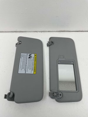 2024-2026 Hyundai Kona White Sun Visor Set - Front, Right (Passenger) (Used OEM)