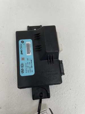 2020-2022 Kia Telluride Tailgate Liftgate Control Module - Rear (Used OEM)