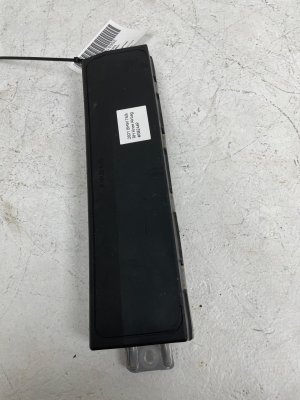 2018-2022 BMW M5 Lower Knee Air Bag - Front (Used OEM)
