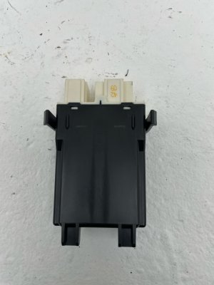 2014-2020 Mercedes-Benz S320 Seat Heater Control Module - Rear (Used OEM)