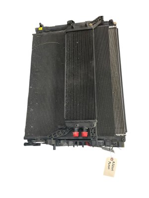 2014-2020 Maserati Quattroporte Radiator Pack Assembly with Electric Fan and Auxiliary Radiator - Front (Used OEM)