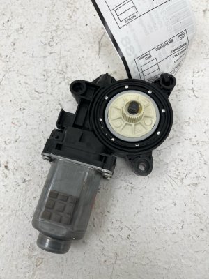 2022-2025 Hyundai Santa Cruz Door Power Window Motor - Front, Right (Passenger) (Used OEM)