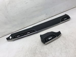 2020-2022 Hyundai Palisade Black Dashboard Air Vents with Trim - Front (Used OEM)