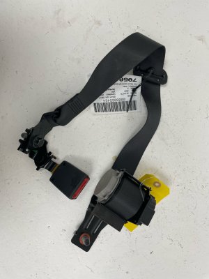 2021-2025 Hyundai Elantra Center Seat Belt Assembly - Rear (Used OEM)