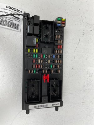 2016-2017 Jaguar F-Type Engine Fuse Box (Used OEM)