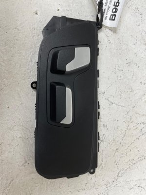 2018-2024 BMW X3 Power Seat Adjuster Control Switch - Front, Right (Passenger) (Used OEM)