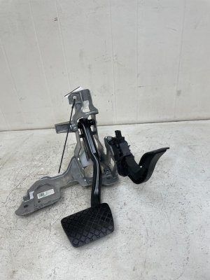 2018-2024 Audi SQ5 Accelerator and Brake Pedal Assembly (Used OEM)