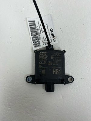 2022-2025 Toyota Tundra Blind Spot Monitor Control Module - Rear (Used OEM)
