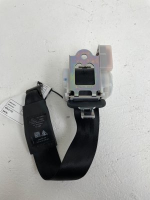 2015-2025 Porsche Macan Center Seat Belt Assembly - Rear, Right (Passenger) (Used OEM)