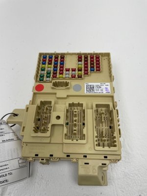 2025 Kia K5 Cabin Fuse Relay Junction Box - Front (Used OEM)