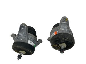 2021-2025 Genesis GV80 Engine Motor Mount Pair (Used OEM)