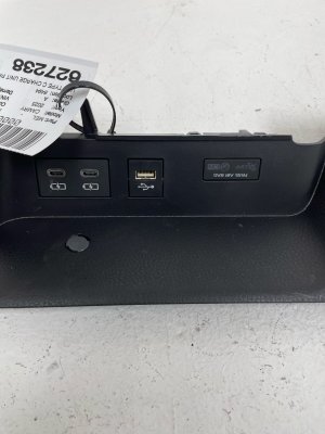 2025 Toyota Camry Front Center Console USB Type C Charging Port and Trim (Used OEM)