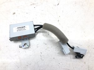 2017-2020 Honda Ridgeline Antenna FM Distributor Control Module (Used OEM)