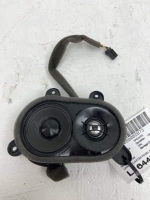 2020-2024 Lincoln Navigator Upper Quarter Panel Speaker (Used OEM)