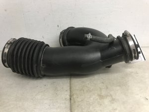 2018-2023 Lincoln Navigator Engine Air Intake Inlet Hose (Used OEM)