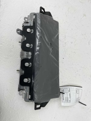 2016-2019 Lexus GS F Knee Air Bag - Front (Used OEM)