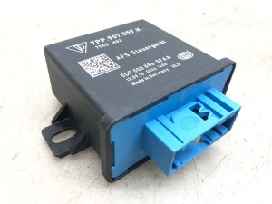 2016-2019 Porsche 911 Headlamp Leveling Control Module (Used OEM)