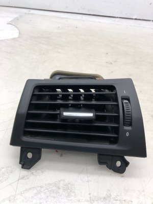 2011-2018 BMW X3 Outer Air Vent Grille - Front, Left (Driver) (Used OEM)