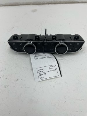 2015-2020 Bentley Bentayga Heated Seat Temperature Control Panel - Front (Used OEM)