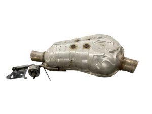 2018-2023 Audi Q5 Exhaust Center Muffler Resonator (Used OEM)