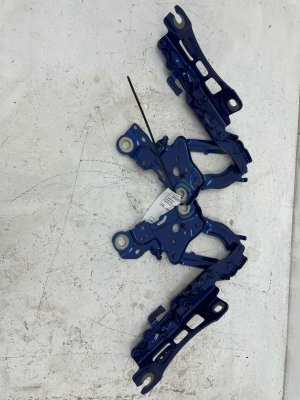 2021-2024 BMW M4 Hood Hinge Set - Front, Right (Passenger) (Used OEM)