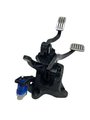 Tesla Model x Brake and Gas Pedal Assembly with Bracket (Used OEM)