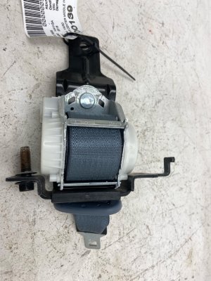 2018-2021 Lincoln Navigator Blue 3rd Row Center Seat Belt Assembly - Rear, Left (Driver) (Used OEM)
