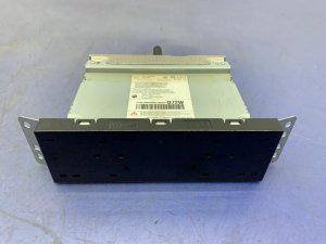 2022-2024 Kia Carnival 8-Inch Display Audio Receiver (Used OEM)