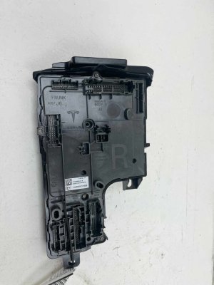 2026 Tesla Model y Low Voltage Body Control Module (Used OEM)