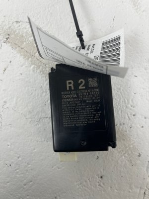 2020-2023 Lexus ES300h Smart Keyless Remote Entry Control Module (Used OEM)