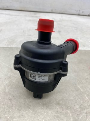 2018-2020 Jaguar F-Pace Electric Auxiliary Engine Water Pump (Used OEM)