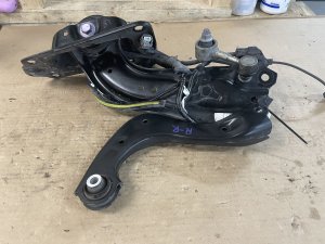 2019-2025 Lexus ES300h Suspension Control Arm Set - Rear, Right (Passenger) (Used OEM)